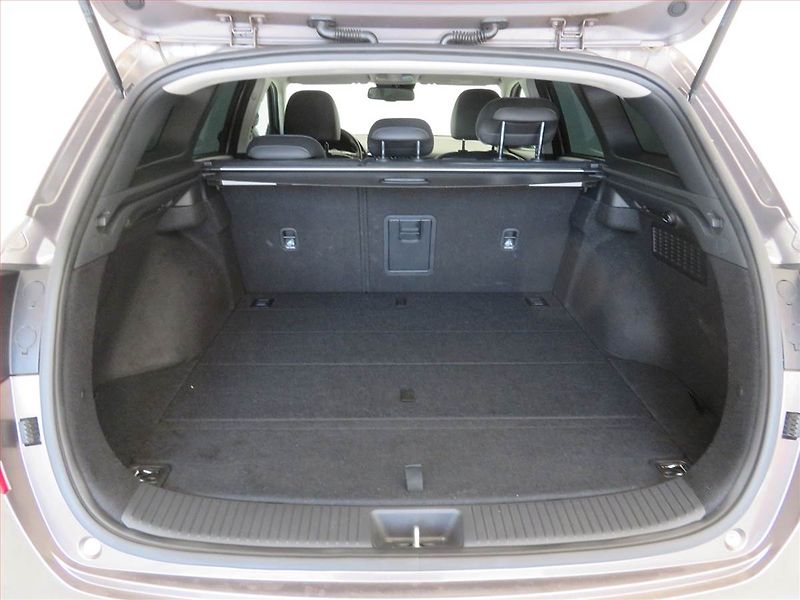 Hyundai i30 (2020) 1.5 T-GDI MHEV, Automat - fotka 14 z 18