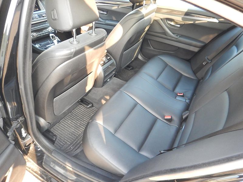 BMW Řada 5 520d XDRIVE, ČR, SERVISKA - fotka 10 z 32