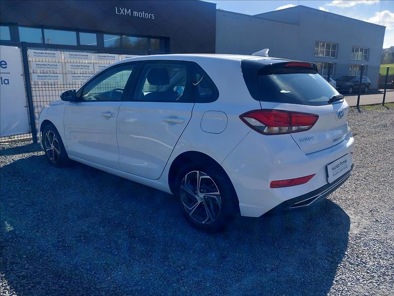 Hyundai i30 1,0 T-GDI COMFORT DCT - fotka 6 z 20