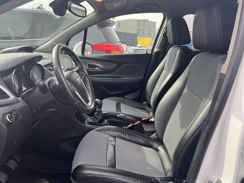 Opel Mokka 1.4T COSMO 4x4 NAVI KAMERA - fotka 9 z 44