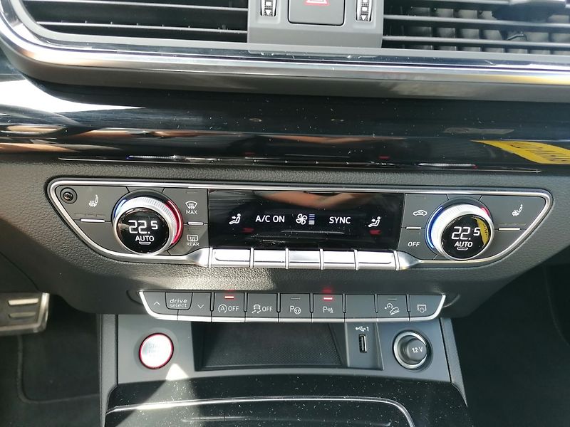 Audi SQ5 (2023) 3.0 TDi Quattro Sportback - fotka 13 z 32