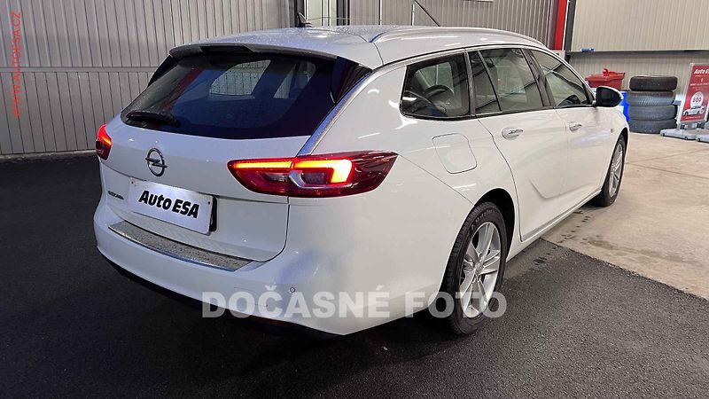 Opel Insignia (2019) 2.0 CDTi, AT - fotka 2 z 3
