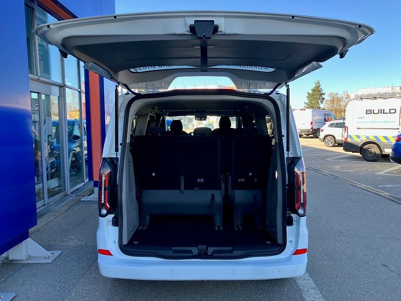 Ford Tourneo Custom (2026) Titanium L2, Tourneo, 2.0 EcoB - fotka 27 z 31