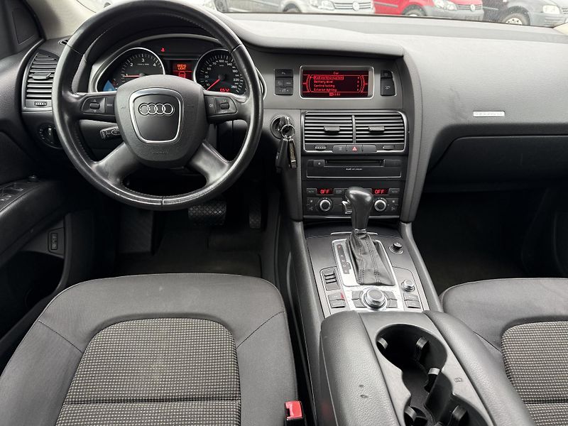 Audi Q7 3.0TDi Quattro 171kW  - fotka 12 z 20