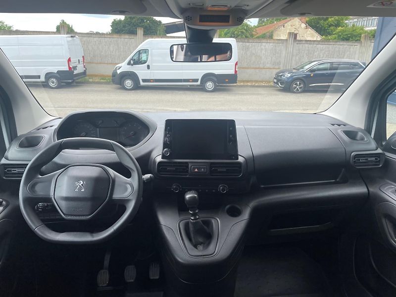 Peugeot Rifter (2022) Active 1,5 BlueHdi 100k Man6 - fotka 2 z 7