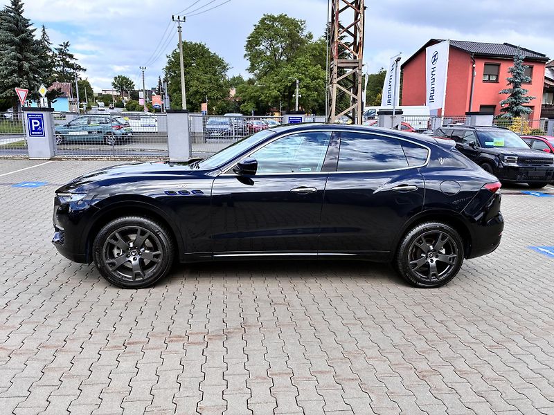 Maserati Levante 2.0l 243kW GT Hybrid 4x4       - fotka 4 z 41