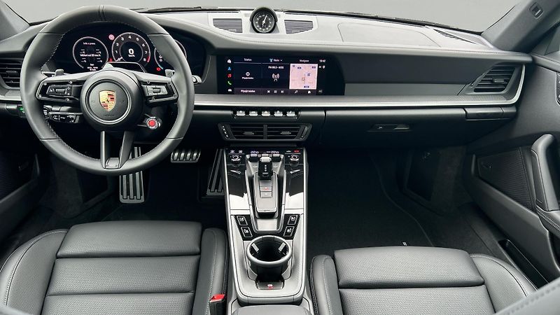 Porsche 911 (2026) Carrera - fotka 17 z 29