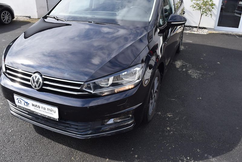 Volkswagen Touran (2017) 2.0TDI 110kw 7MÍST TAŽNÉ NAVI - fotka 2 z 50
