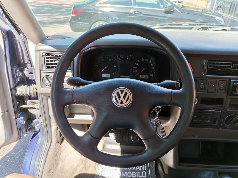Volkswagen Caravelle (2003) 2.5TDi 75kw 8míst Long AC TZ - fotka 12 z 27