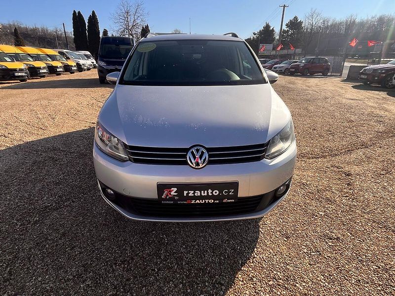 Volkswagen Touran 1.6TDi 77kW*WEBASTO*VÝHŘEV SED - fotka 11 z 34