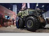 V tomhle přežijete i apokalypsu - Sherp ATV.