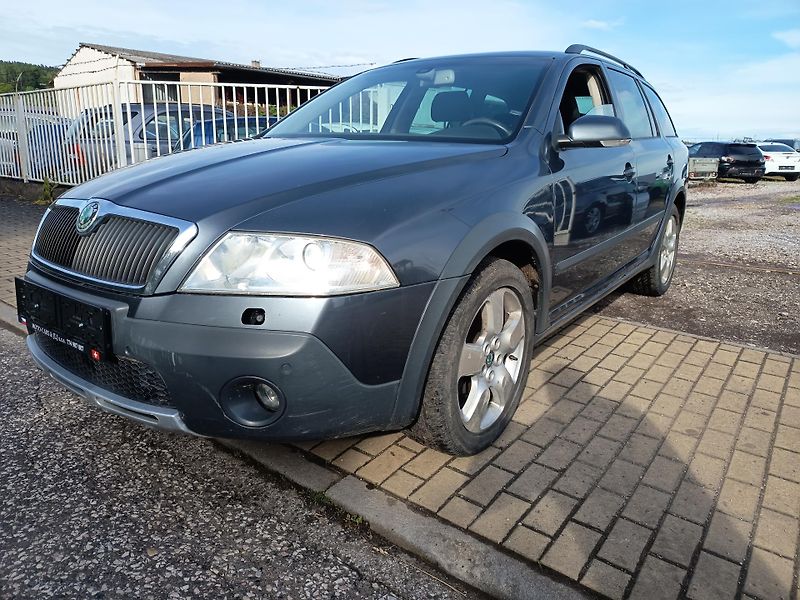 Škoda Octavia (2007) Scout 4x4 2.0i 110 kw - fotka 8 z 41
