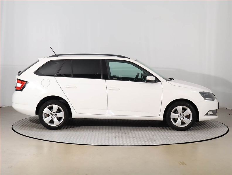 Škoda Fabia (2017) 1.0 TSI - fotka 6 z 19