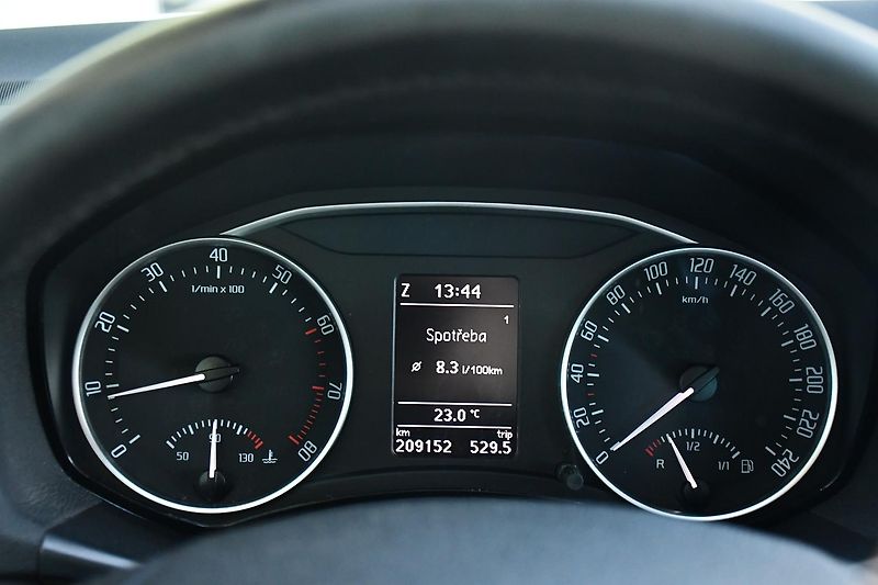 Škoda Octavia 1.8TSi 112kW 4X4 TAŽNÉ - fotka 23 z 35