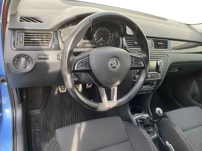 Škoda Rapid (2014) 1.2 TSi, Ambition, navi, TZ - fotka 12 z 18