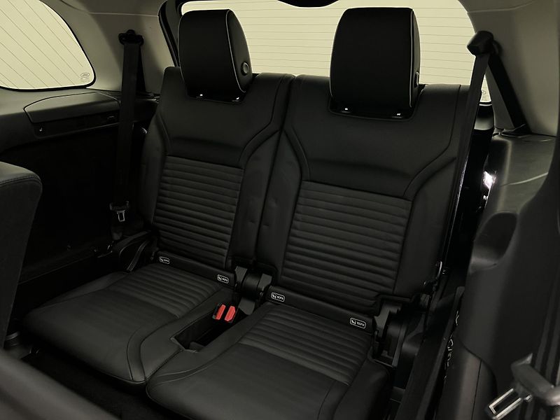 Land Rover Discovery 3.0 TDV6 HSE AWD 7MÍST AUT  - fotka 24 z 52