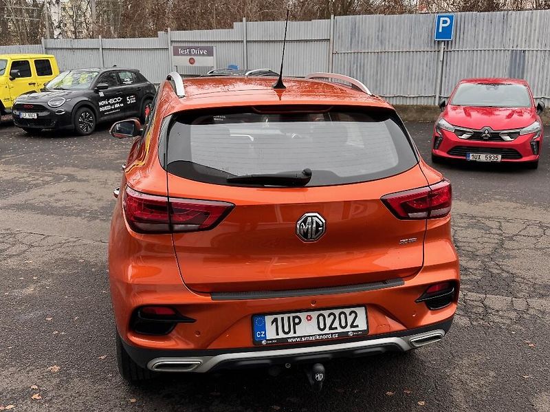 MG ZS (2023) 1,0 TGI (111k) 6AT Exclusive - fotka 8 z 42