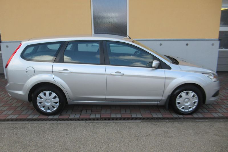 Ford Focus 1.4i KLIMA SADA KOL - fotka 3 z 21