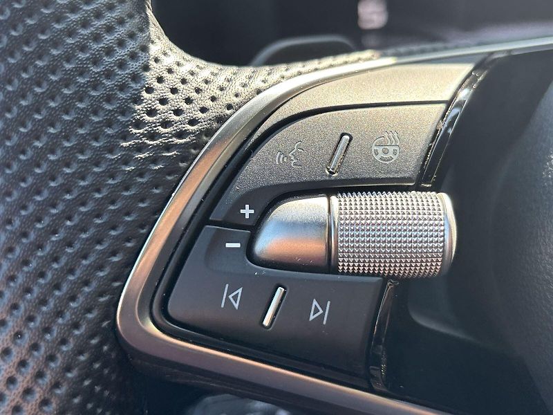 Škoda Karoq (2025) 2.0 TSI 4x4 DSG Sportline - fotka 20 z 33