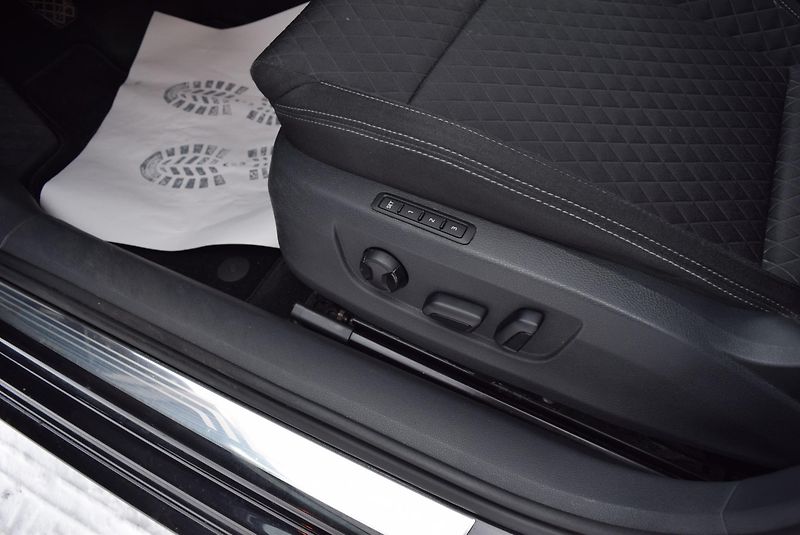 Škoda Superb (2017) 1.4TSI 92kwSTYLE XEN NAVI APP  - fotka 23 z 49