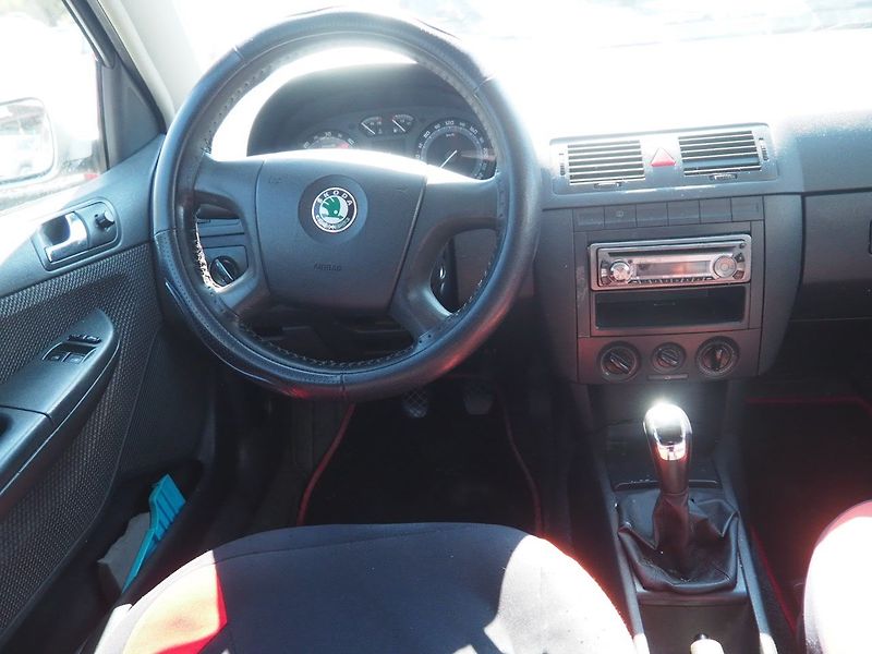 Škoda Fabia (2005) 1.4 TDI, Tažné - fotka 16 z 24