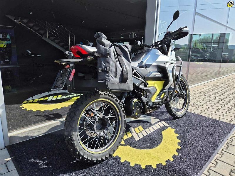 Can-Am (2025) ORIGIN 73' 35kW - fotka 4 z 23