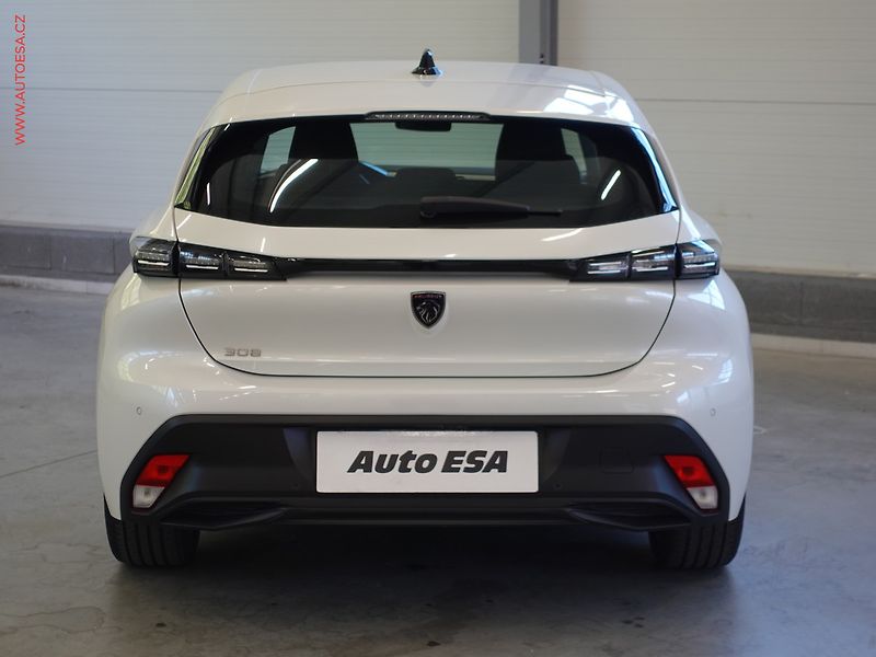 Peugeot 308 (2022) 1.2PT, ČR, Klima - fotka 5 z 21