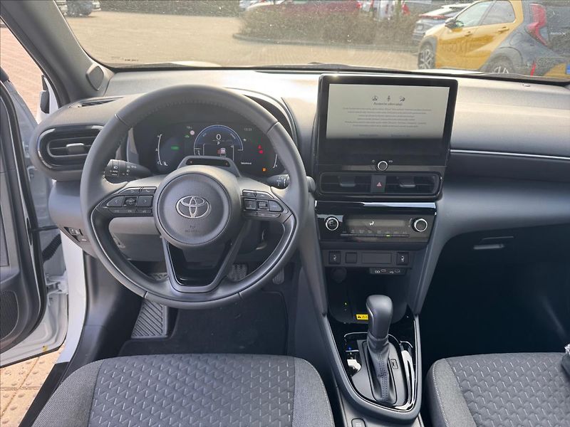 Toyota Yaris Cross (2025) 1,5 1.5l HEV Style - fotka 12 z 13