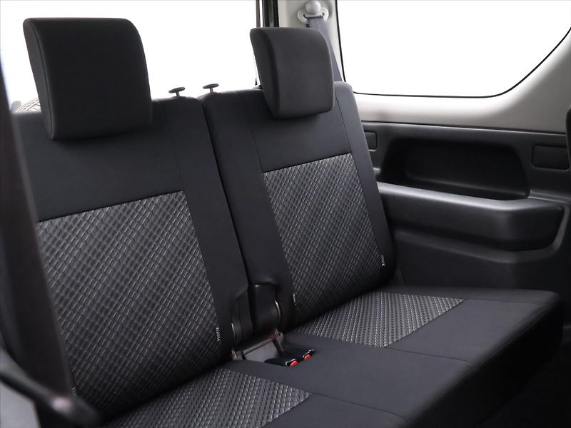 Suzuki Jimny 1.3 VVT 62kW STYLE 4X4 - fotka 12 z 24