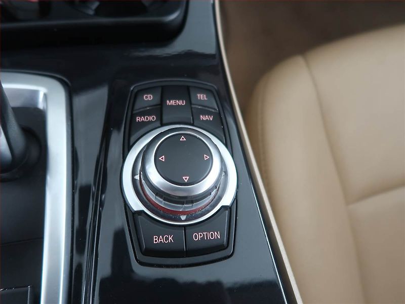 BMW Řada 5 (2011) 530d, Automat, Navi, Tempomat - fotka 18 z 22