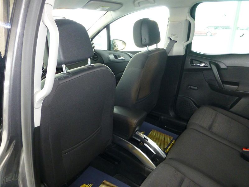 Opel Meriva (2011) 1,4I-88KW-KLIMATIZACE - fotka 13 z 20