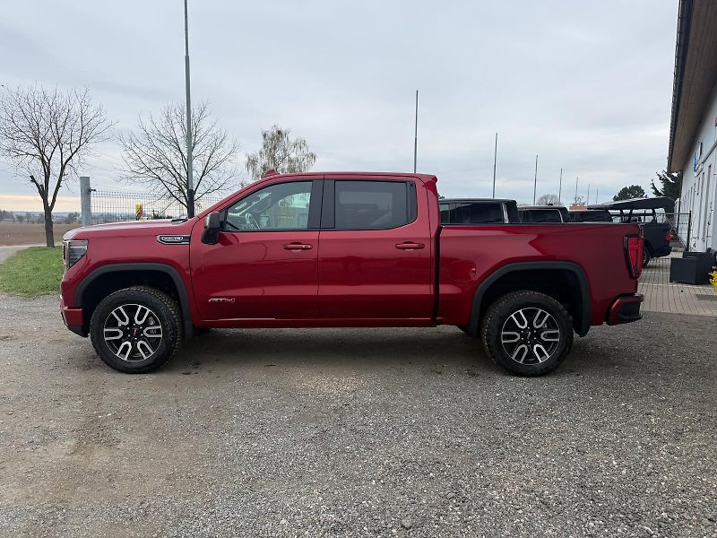 GMC Sierra (2025) AT4 - fotka 3 z 12