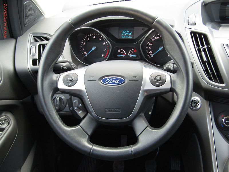 Ford Kuga (2015) 1.5EB, Trend Plus - fotka 12 z 18