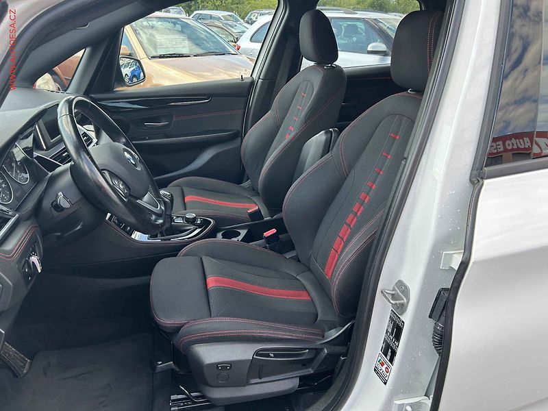 BMW Řada 2 (2016) 1.5i, ČR, autoAC, temp - fotka 9 z 19