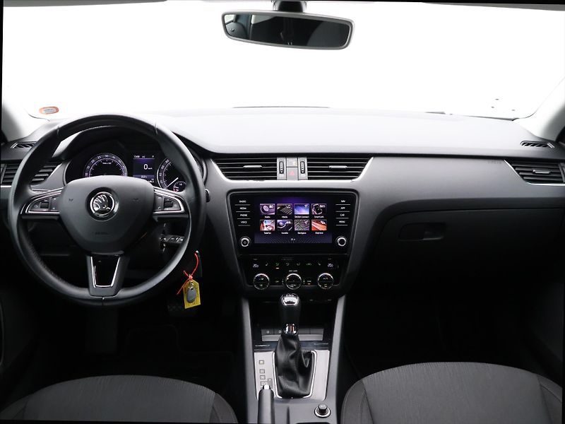 Škoda Octavia 1,6 TDi 85 kW Style Tažné Klim - fotka 22 z 30