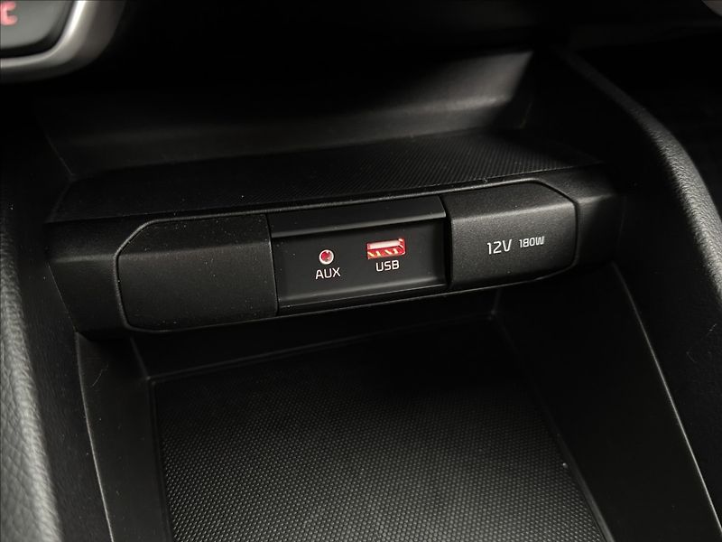 Kia Stonic 1,4 i SERVIS KAMERA 2X KOLA ČR - fotka 21 z 37