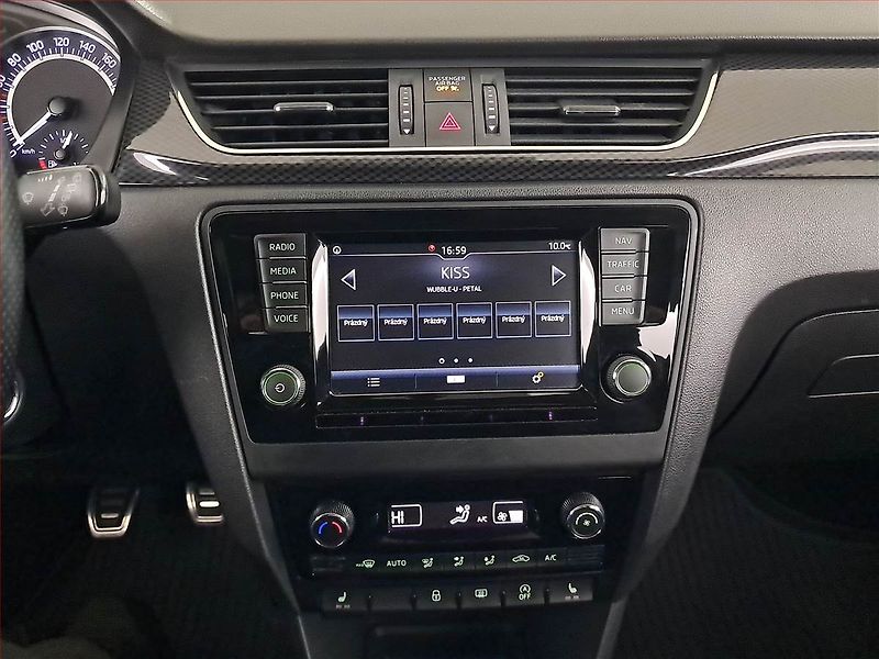 Škoda Rapid (2018) Monte Carlo 1.0 TSI, Navi - fotka 12 z 20