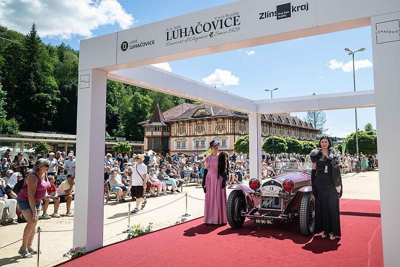 Automobilové skvosty byly k vidění v sobotu v lázeňském městě, kde se při závěru akce Concours d’Elegance Luhačovice 2026 představilo více než 50 historických automobilů z několika evropských zemí.