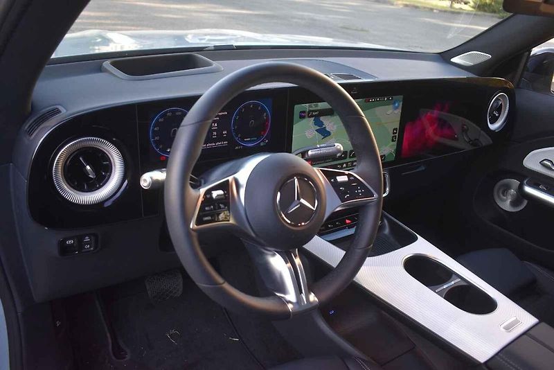 Prémiová automobilka přiváží novou generaci svého nejmenšího klasické SUV.