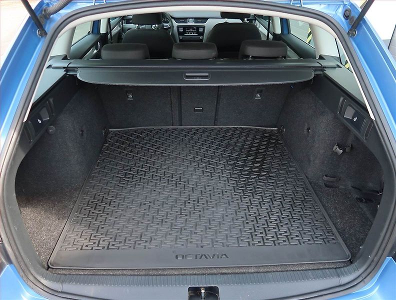 Škoda Octavia (2016) 2.0 TDI, 4X4, Serv.kniha - fotka 13 z 14