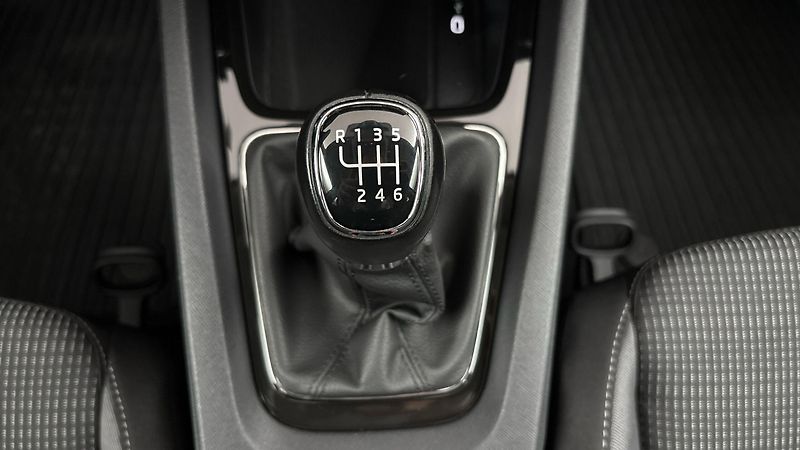 Škoda Octavia 1.5 TSI Ambition - fotka 22 z 24