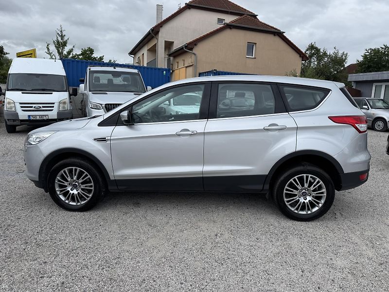 Ford Kuga (2014) 1.6 134 kw, 4x4, Bohatá výbava - fotka 5 z 31