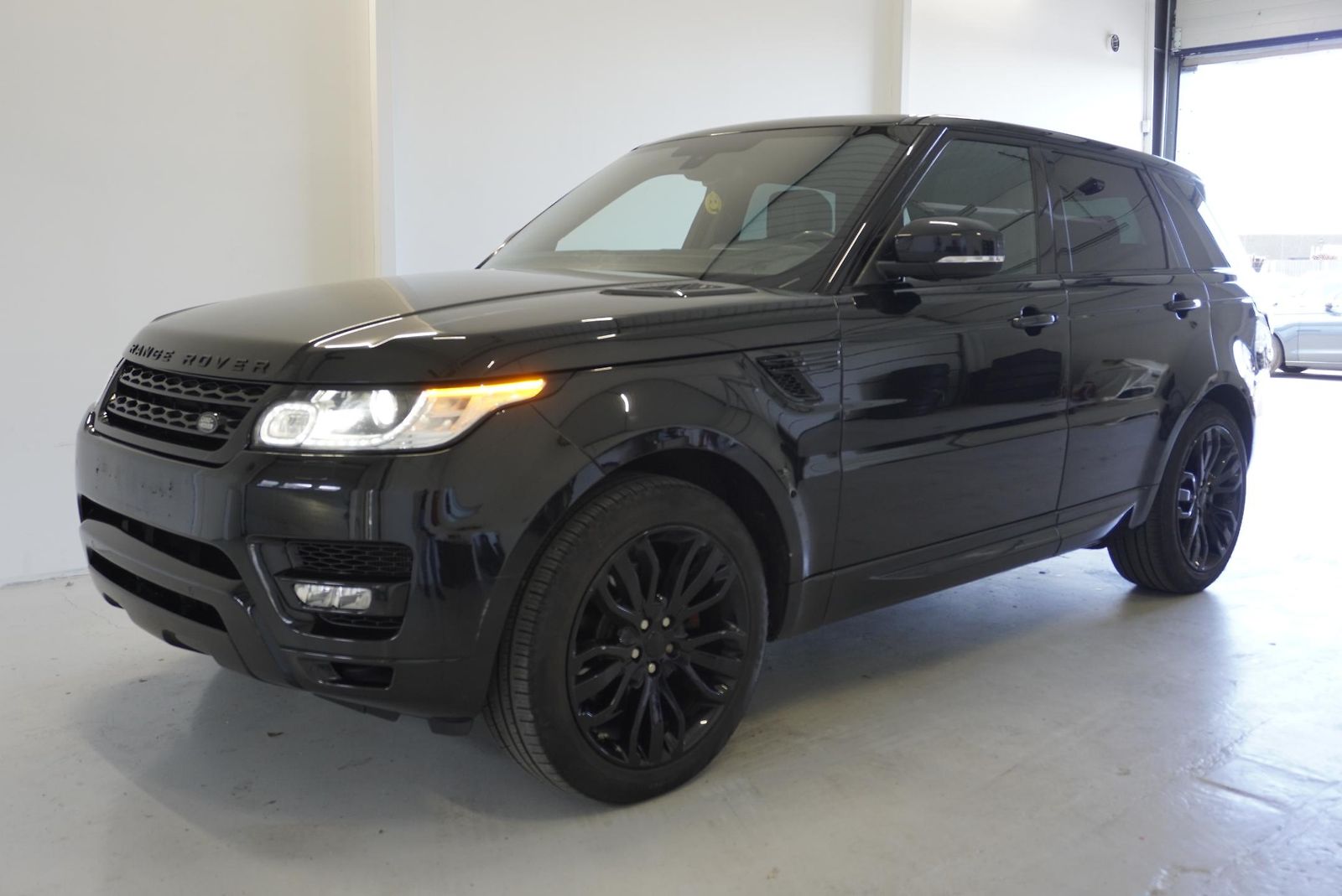 Land Rover Range Rover Sport 3.0 TDV6 HSE 4WD