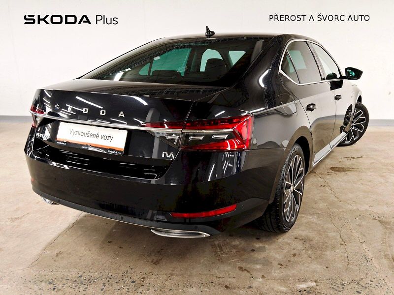 Škoda Superb (2023) iV 1.4 TSI 160 kW DSG L&K - fotka 2 z 31