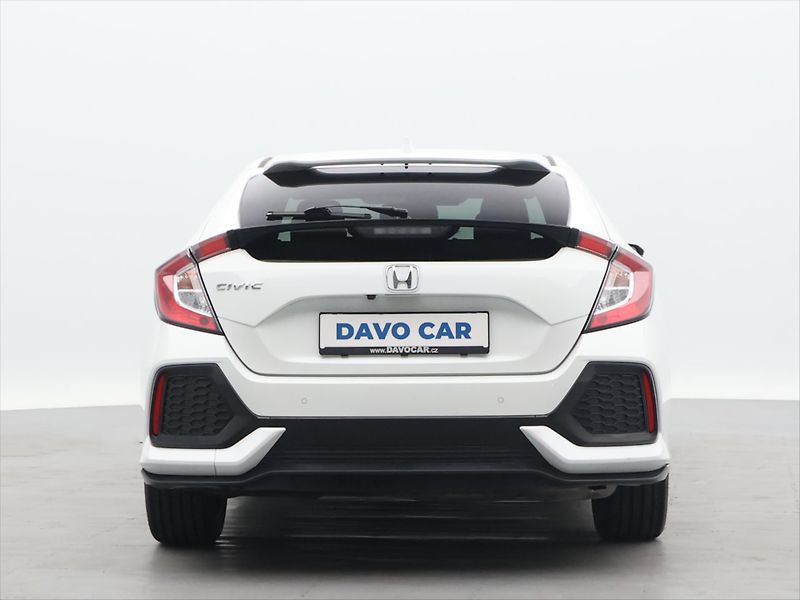 Honda Civic 1,0 VTEC 93kW Executive - fotka 6 z 27