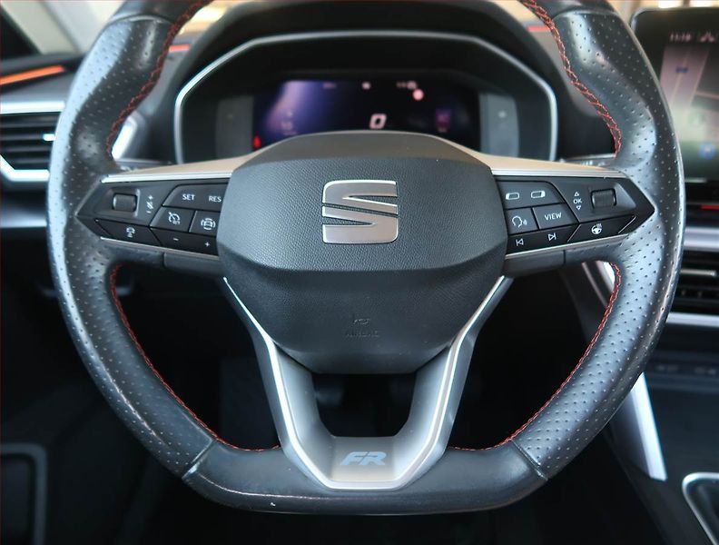 Seat Leon (2020) 1.5 TSI, Kůže, Navi, Tempomat - fotka 15 z 18