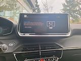 Peugeot 2008 (2026) e-ALLURE 115 kW / 156 k (Bater - náhled 18
