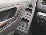 Volkswagen Golf (2010) 1.6 TDI, Tempomat - náhled 16