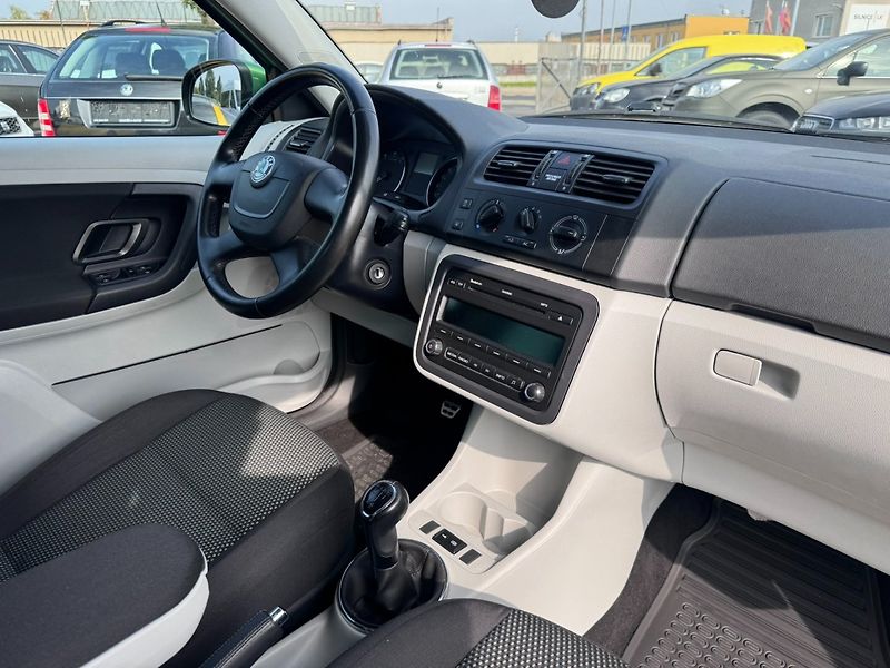 Škoda Fabia (2012) SCOUT 1,2 TSI 63 KW 2. MAJ - fotka 37 z 50