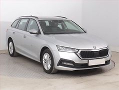 Škoda Octavia (2022) Ambition 2.0 TDI, ČR,1.maj - fotografie inzerátu